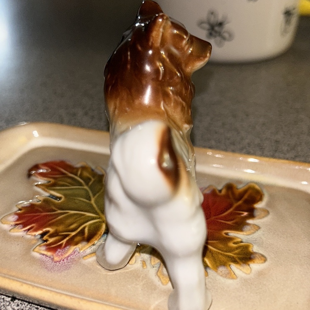 VTG Akita Dog Porcelain Figurine Japan - Picture 5 of 9